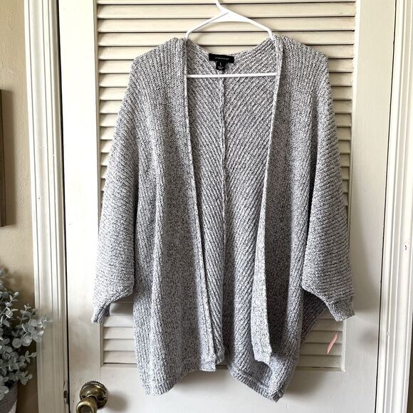 ATMOSPHERE || Womans Grey Cardigan - Picture 1 of 6